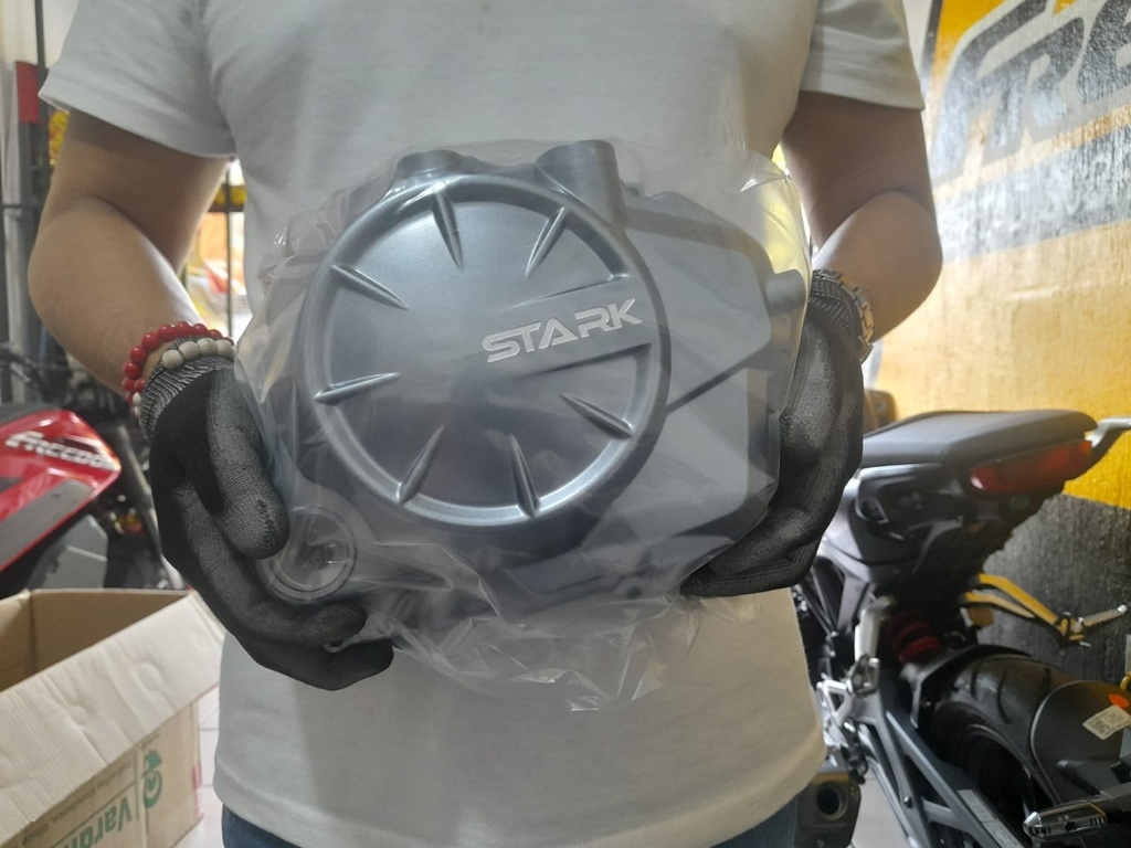 CR1 150 NEW / FIRE 125 - TAPADERA DE CLUTCH DERECHO