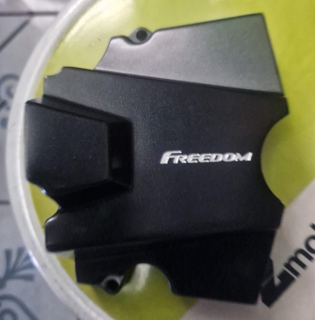 CR 150 - TAPA SPROCKET DELANTERO (COLOR NEGRO)