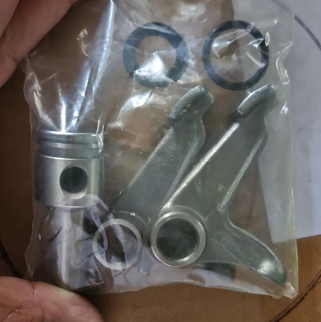 FIRE 125 RATO / FRX 150/ FIRE 210 / CR1 / CR2/ MAX 125/ TUNNING /AVATAR LX 200 / AVATAR /SPITZER 150 / FIRE 150 SE (de varillas)- SET DE BALANCINES