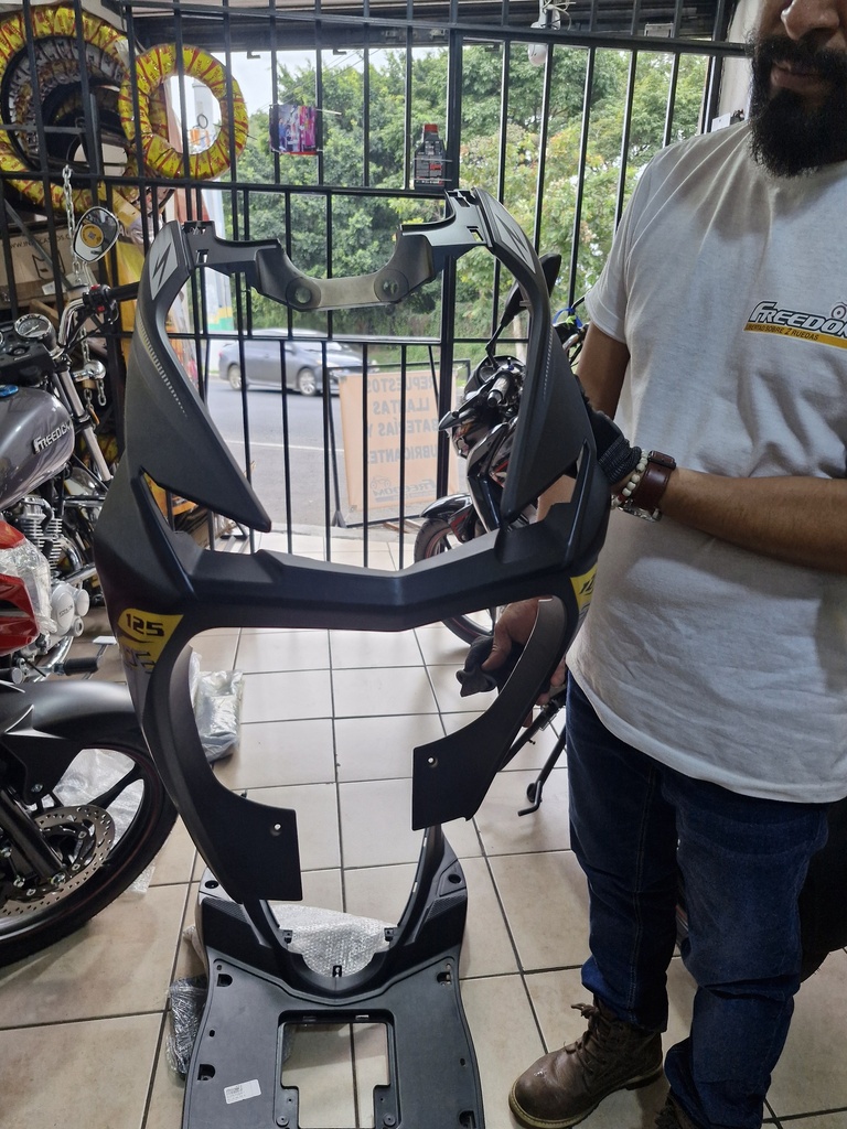 SPACE 125 - COBERTOR FRONTAL NEGRO