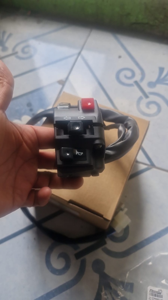 FXR 150L  / FXR 200 -  MANDO DE LUCES LH / SWITCH