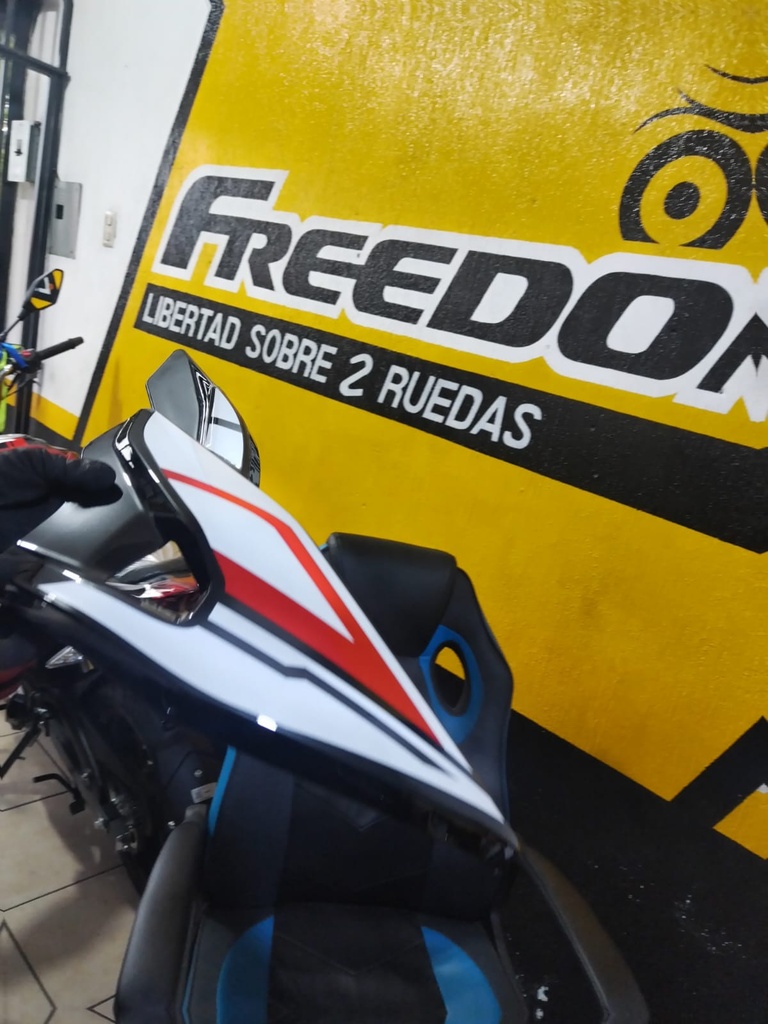 SPITZER 250 - COBERTOR LATERAL INFERIOR DERECHO - #3 (FOR BLACK)