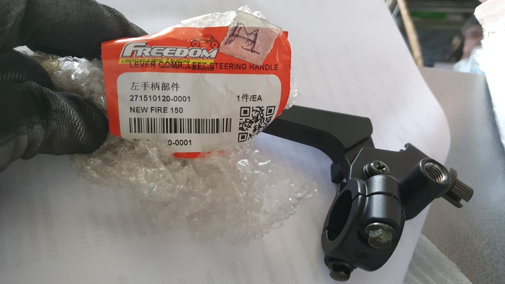 NEW FIRE / FIRE 125 / CR1 / CR2  / FIRE 210 - PORTAMANECILLA IZQ. COMP.