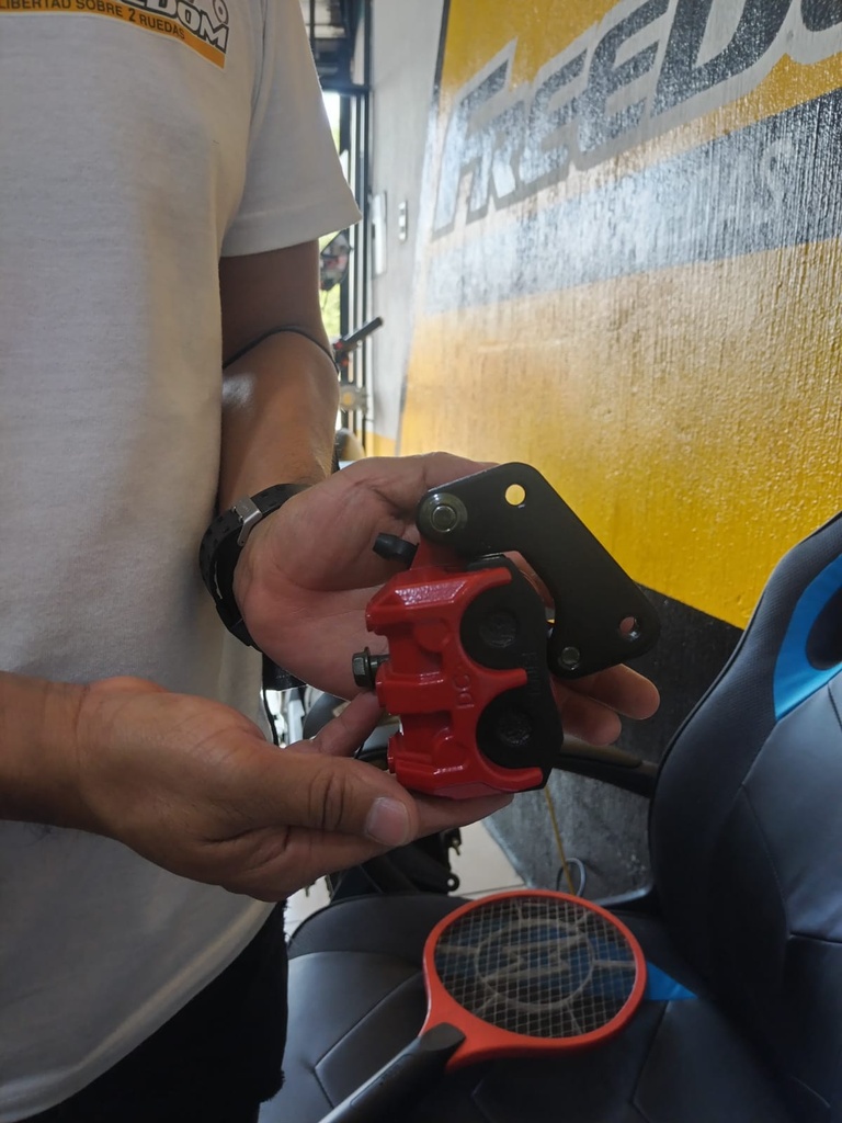 FXR 200L - MORDAZA FRENO DELANTERO