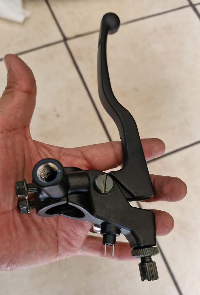 FXR 150L - MANECILLA DE CLUTCH CON PORTA MANECILLA