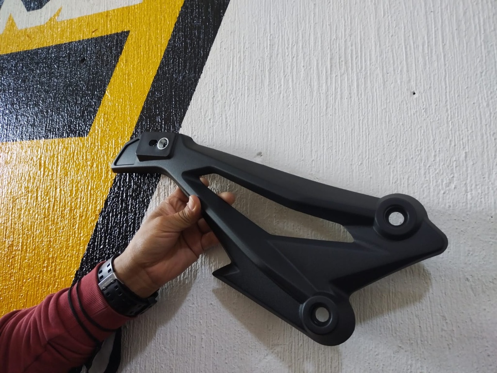 CR1 150 /CR2 NEW  - BASE DE TACO TRASERO IZQ